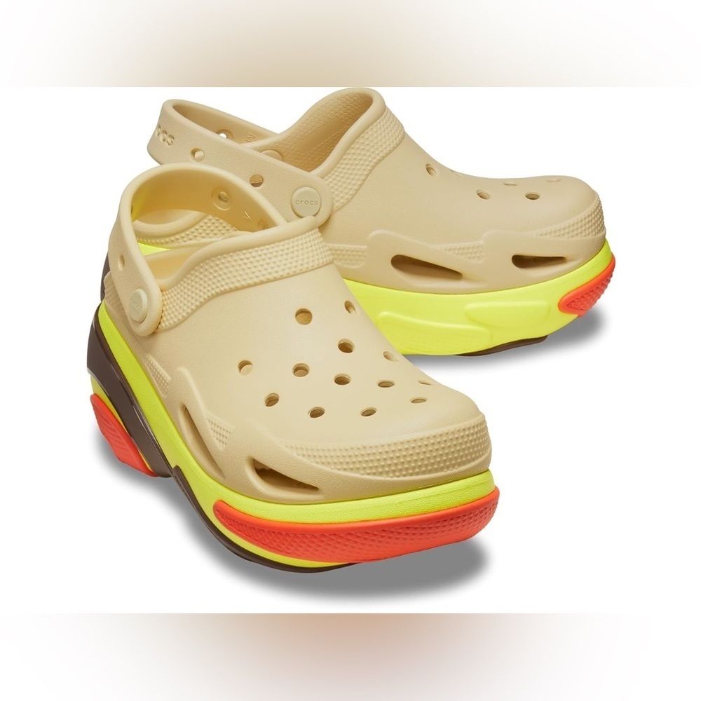 Crocs Bubble Crush Clog Sesame size 8 women’s